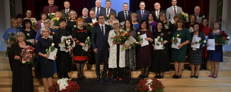 Prieks un lepnums - Jēkabpils novada apbalvojumi tehnikuma darbiniekiem 