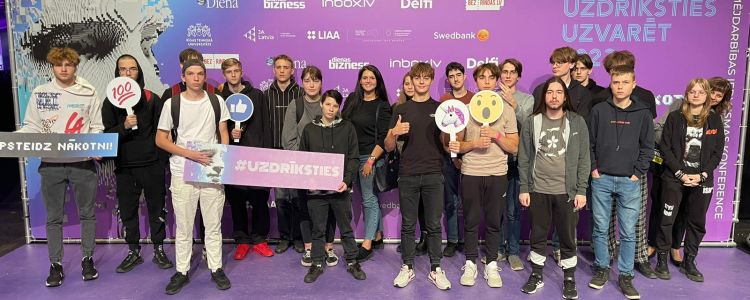 Uzdrīksties uzvarēt