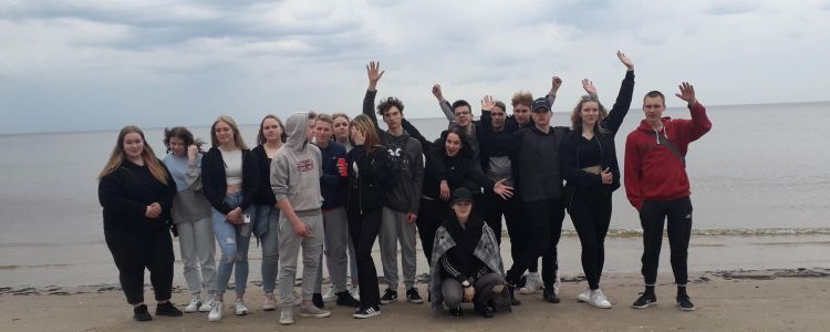  1.l kursa audzēkņi dodas mācību ekskursijā, lai iepazītu izvēlēto profesiju