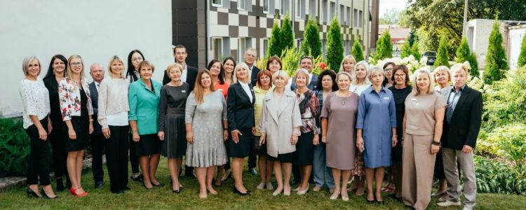 «IEPAZĪSTI SAVU PEDAGOGU…»